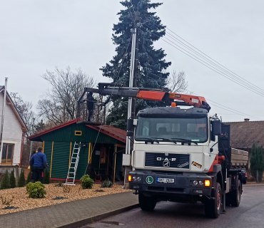 Instalace osvětlení vánočního stromu