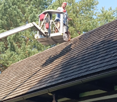 Oprava střechy špýcharu