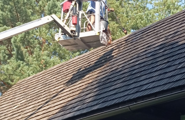 Oprava střechy špýcharu